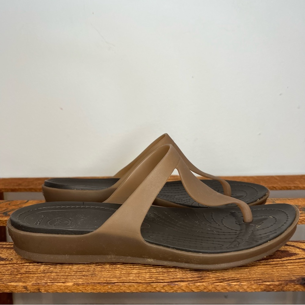 Crocs Brown Flip Flop Sandal Shoes Women’s Size 8